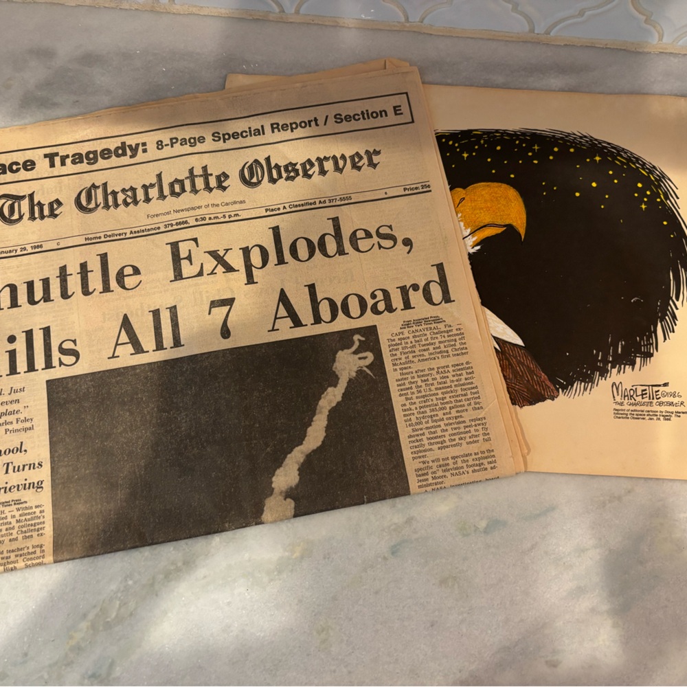 Vintage Challenger Explodes Charlotte Observer January 29, 1986 REAGAN***